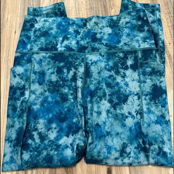 Salutation Stash 7/8 Tight - Picture 4 of 8